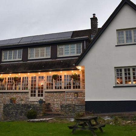 Three Horseshoes Country Inn Barry Zewnętrze zdjęcie