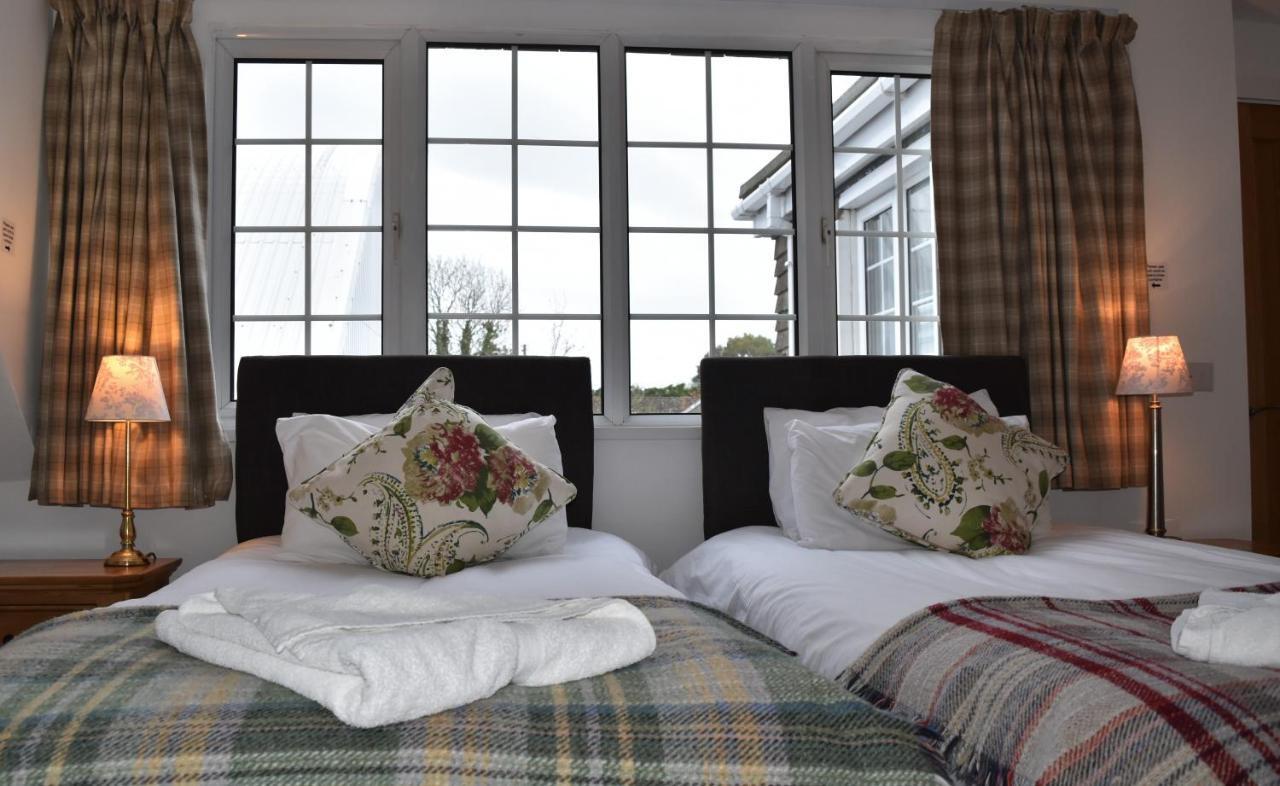 Three Horseshoes Country Inn Barry Zewnętrze zdjęcie